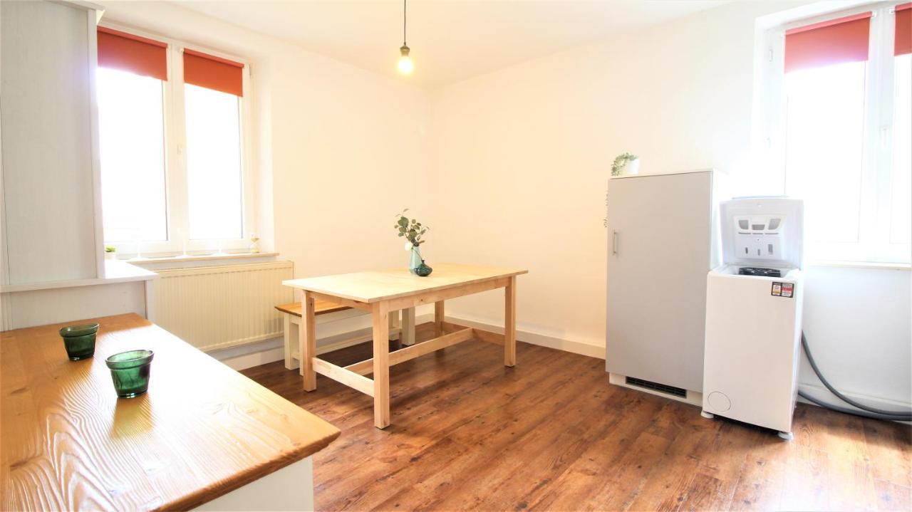 Appartement Zentral Wohnen - Inkl. Privatem Stellplatz à Wurtzbourg Extérieur photo
